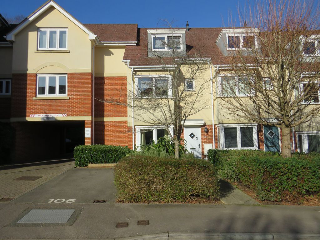 1 bed flat for sale in Addison Road, Tunbridge Wells TN2 Zoopla