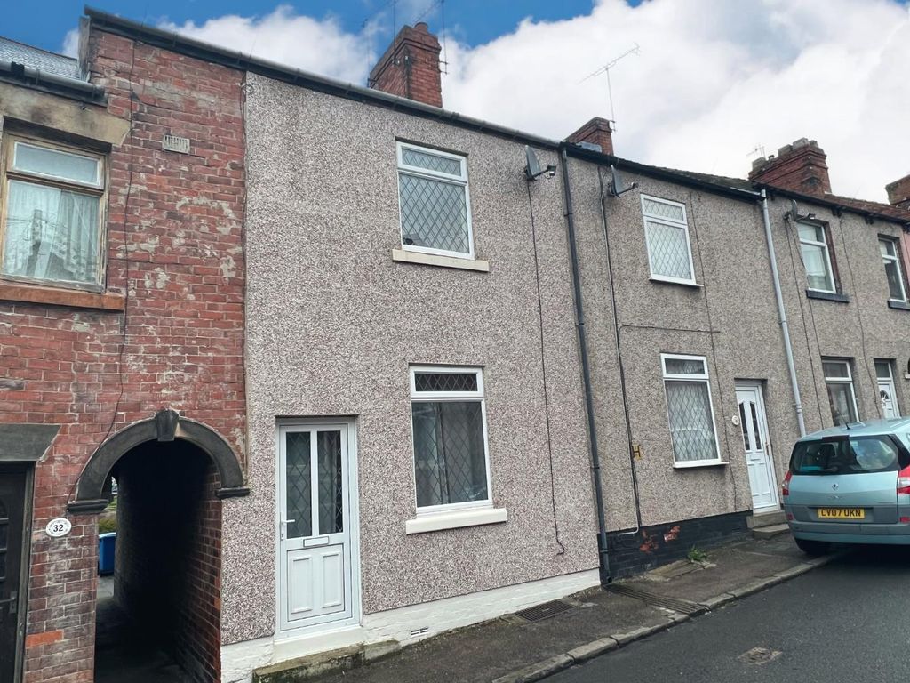 2 bed terraced house for sale in Valley Road, Spital, Chesterfield S41
