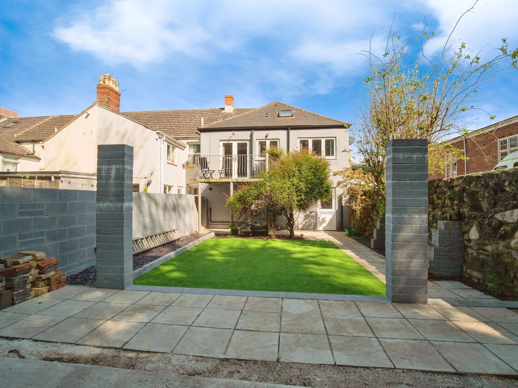 2 bed end terrace house for sale in Marsh Road, Weymouth, Dorset DT4, £325,000 Zoopla