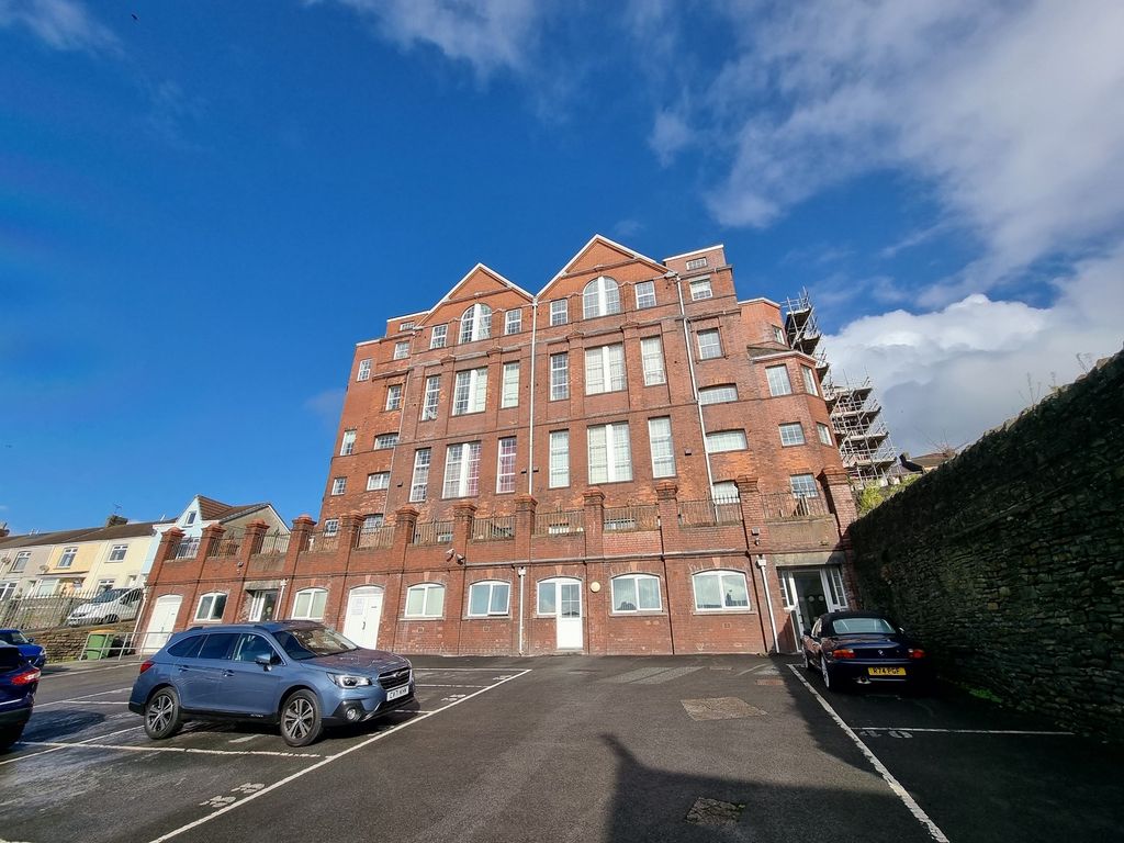 1 bed flat for sale in St.Thomas Lofts, Kilvey Terrace, St. Thomas