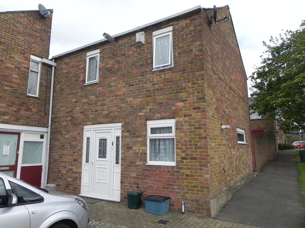 2 bed end terrace house to rent in Brockles Mead, Harlow CM19 Zoopla