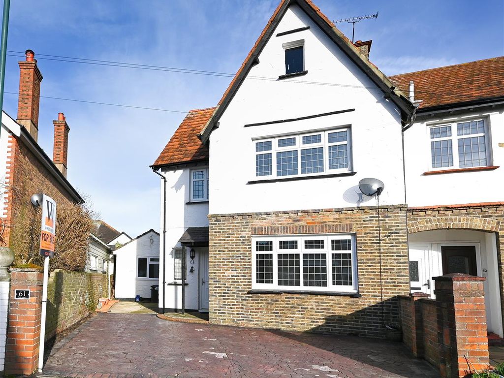 5 bed end terrace house for sale in Havelock Road, Bognor Regis PO21