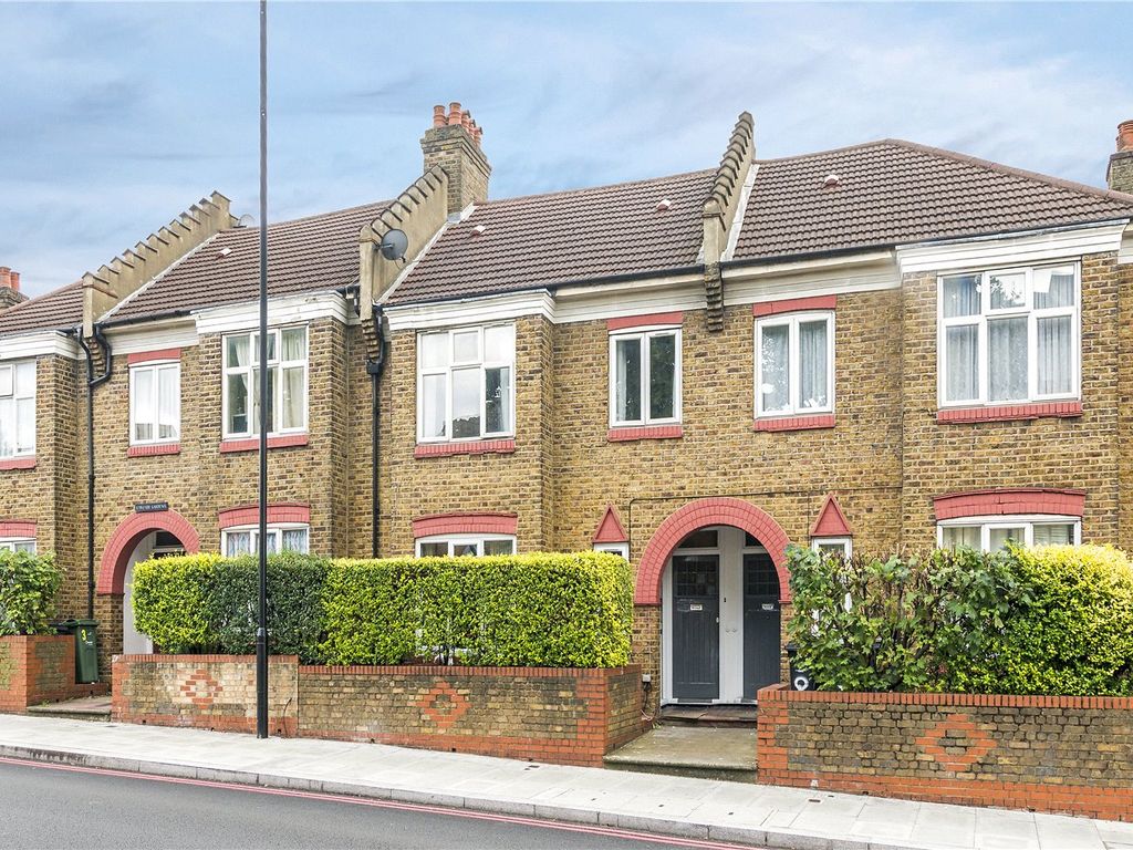 3 bed flat to rent in Ambleside Gardens, London SW16 Zoopla