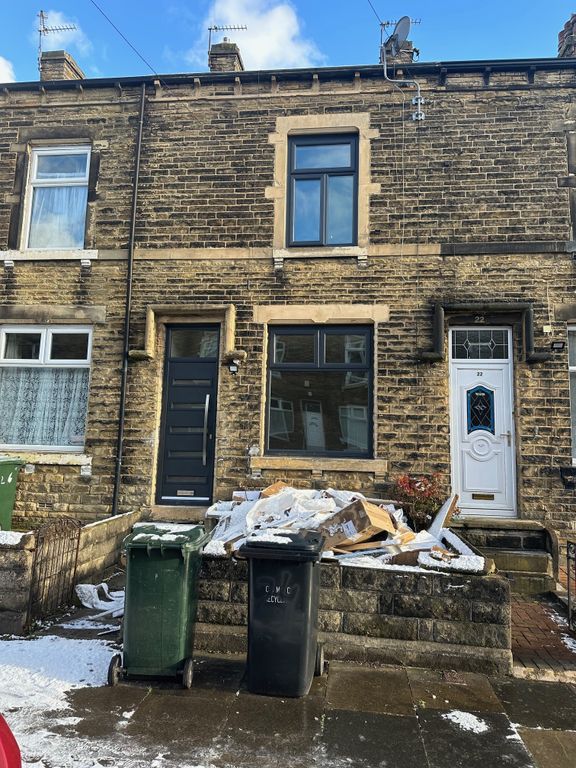 4 bed terraced house to rent in Bridgewater Road, Bradford BD9, £900