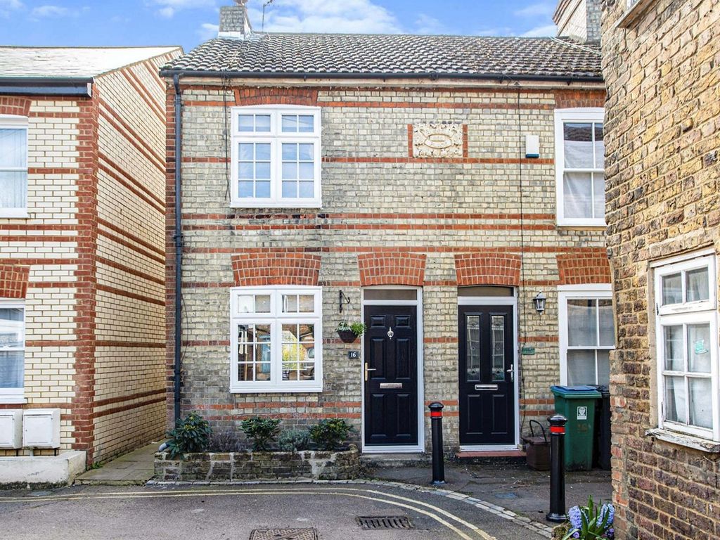 2 bed end terrace house for sale in Terrace Gardens, Watford WD17 Zoopla