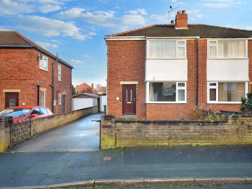 3 bed semidetached house for sale in Lowther Grove, Garforth, Leeds