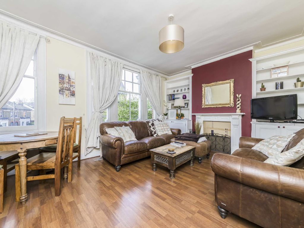 2 bed flat to rent in Cavendish Road, London SW12, £1,950 pcm Zoopla