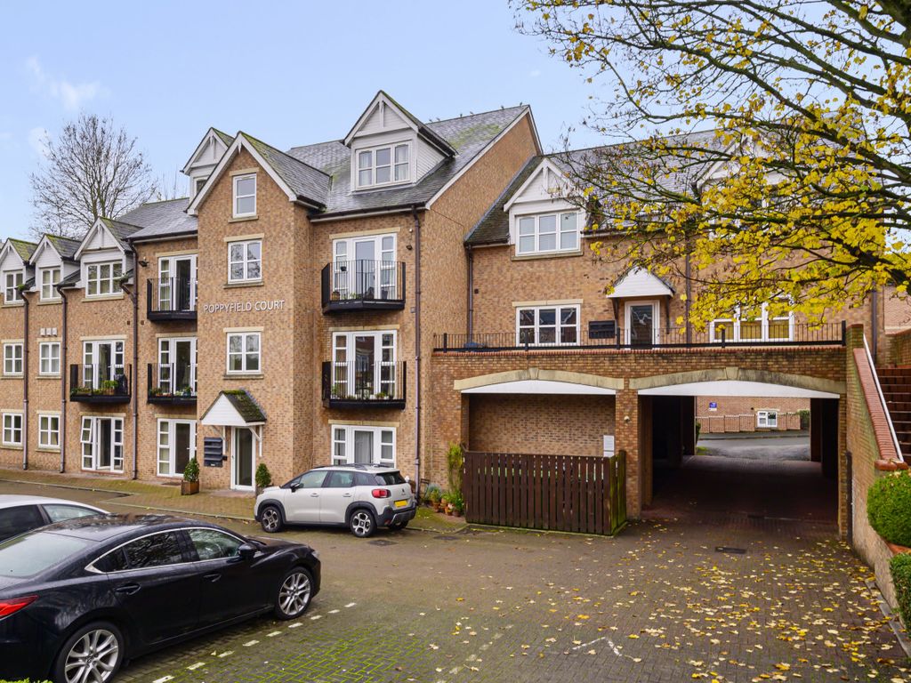 2 bed flat for sale in Deighton Road, Wetherby, West Yorkshire LS22