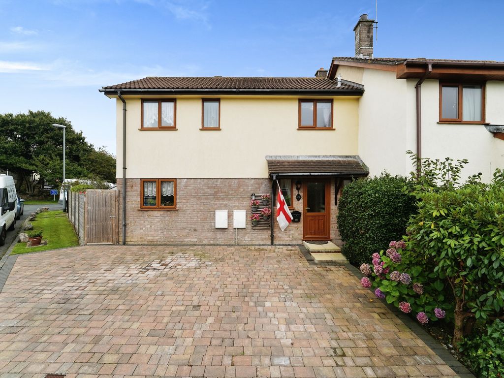 3 bed semidetached house for sale in Mayfield Close, St. Austell PL25