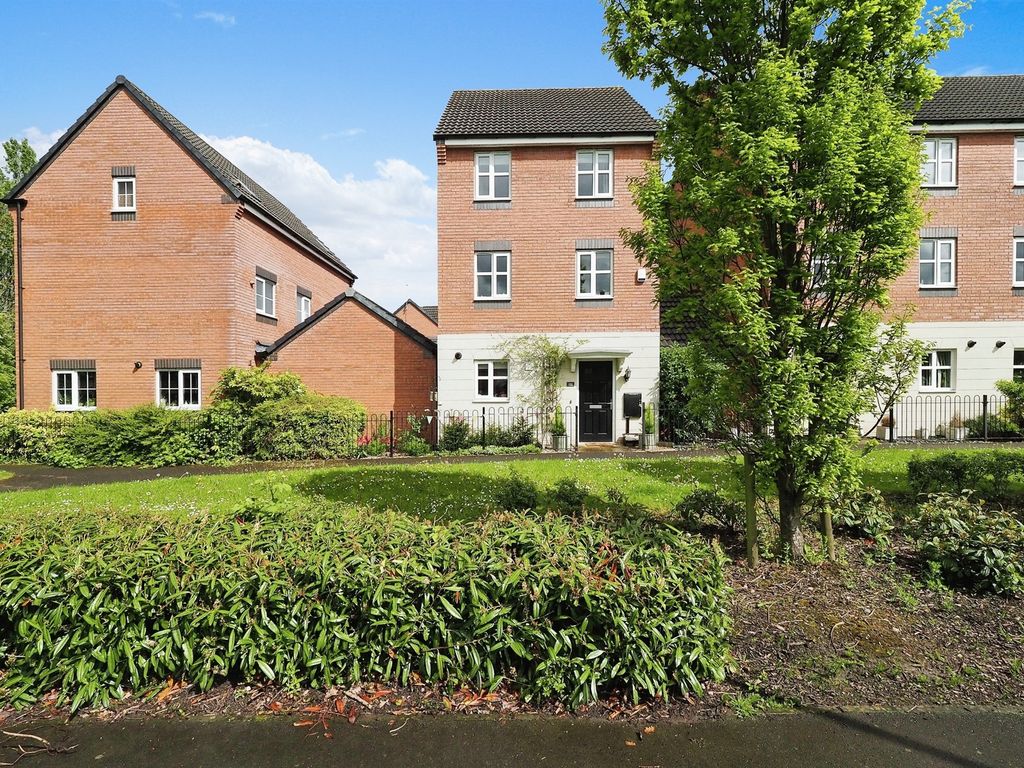 4 bed detached house for sale in Girton Way, Mickleover, Derby DE3 Zoopla