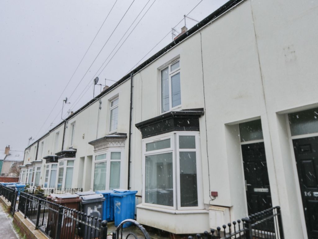2 bed terraced house for sale in Albert Avenue, Wellsted Street, Hull