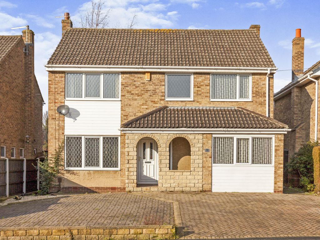 4 bed detached house to rent in Lennox Drive, Wakefield, West Yorkshire WF2 Zoopla