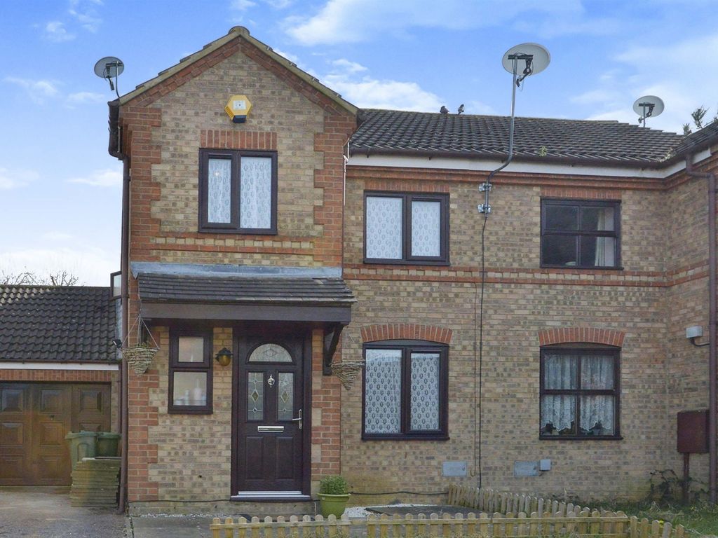 3 bed semidetached house for sale in Goathland Croft, Emerson Valley