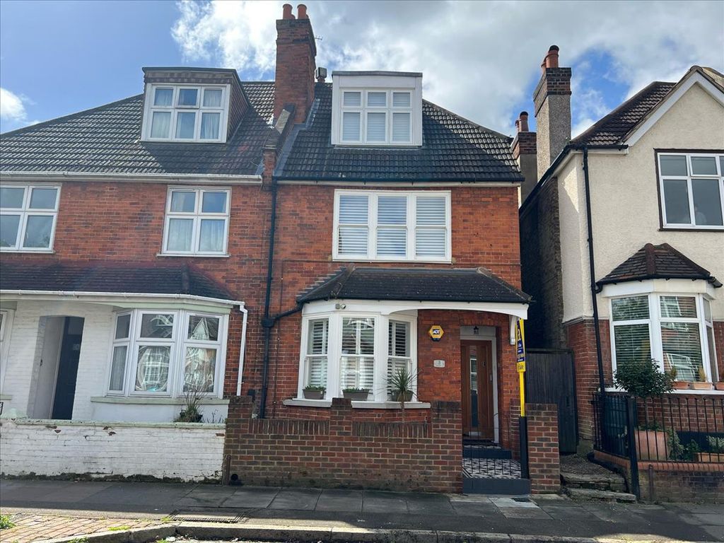 4 bed semidetached house for sale in Road, Bromley BR1, £