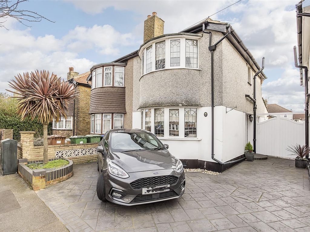 2 bed property for sale in Brixham Road, Welling DA16, £425,000 Zoopla