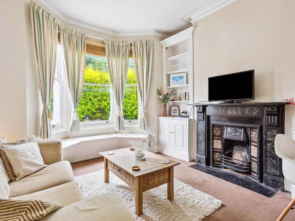 2 bed flat for sale in Thirsk Road, London SW11 Zoopla
