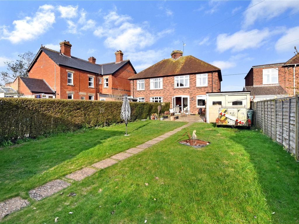 3 bed semidetached house for sale in Salisbury Street, Devizes