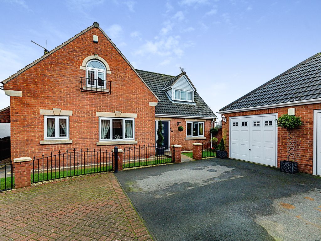 4 bed detached house for sale in Fieldside Court, Rotherham S65, £485,000 Zoopla