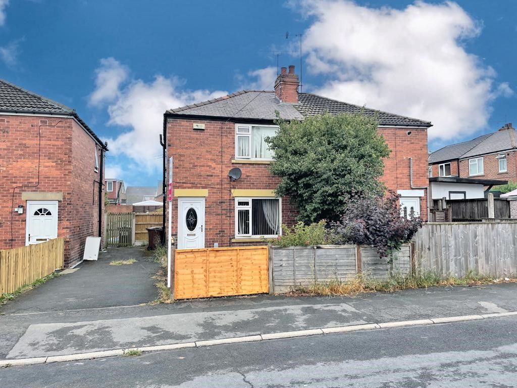2 bed semidetached house for sale in Vicarage Avenue, Morley, Leeds