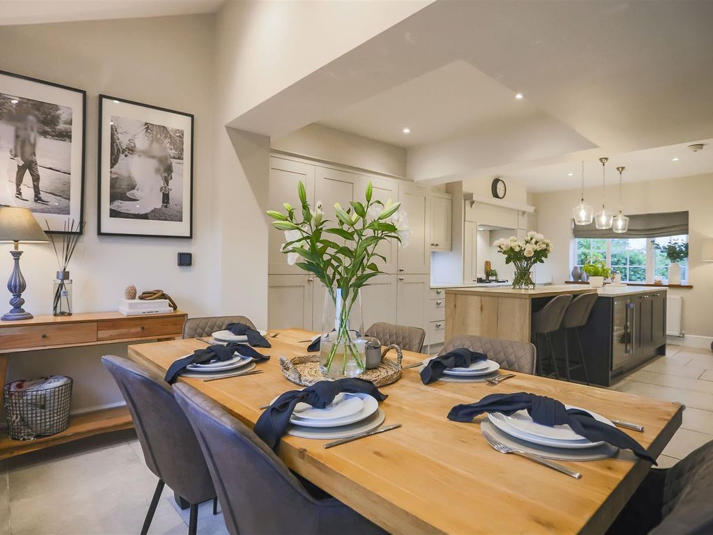 3 bed semidetached house for sale in Sabden Road, Padiham, Burnley