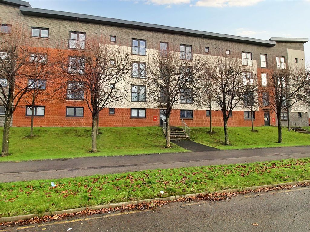 2 bed flat for sale in Mulberry Crescent, Renfrew PA4, £130,000 Zoopla
