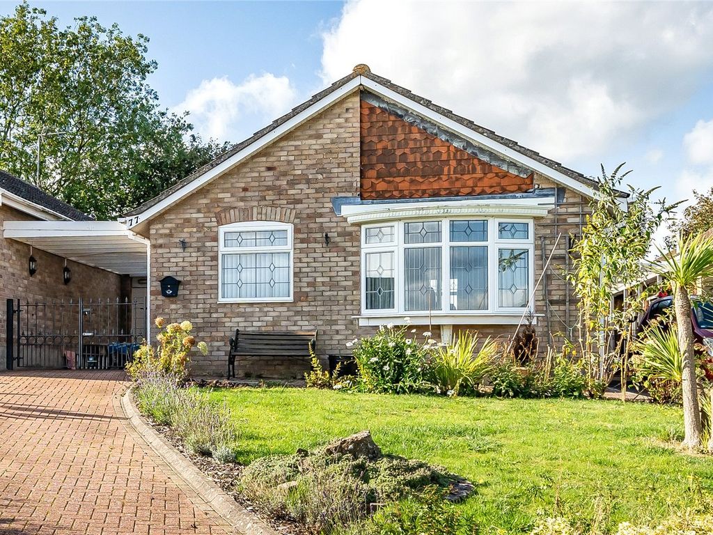 2 bed bungalow for sale in Beverley, Toothill, Swindon, Wiltshire SN5