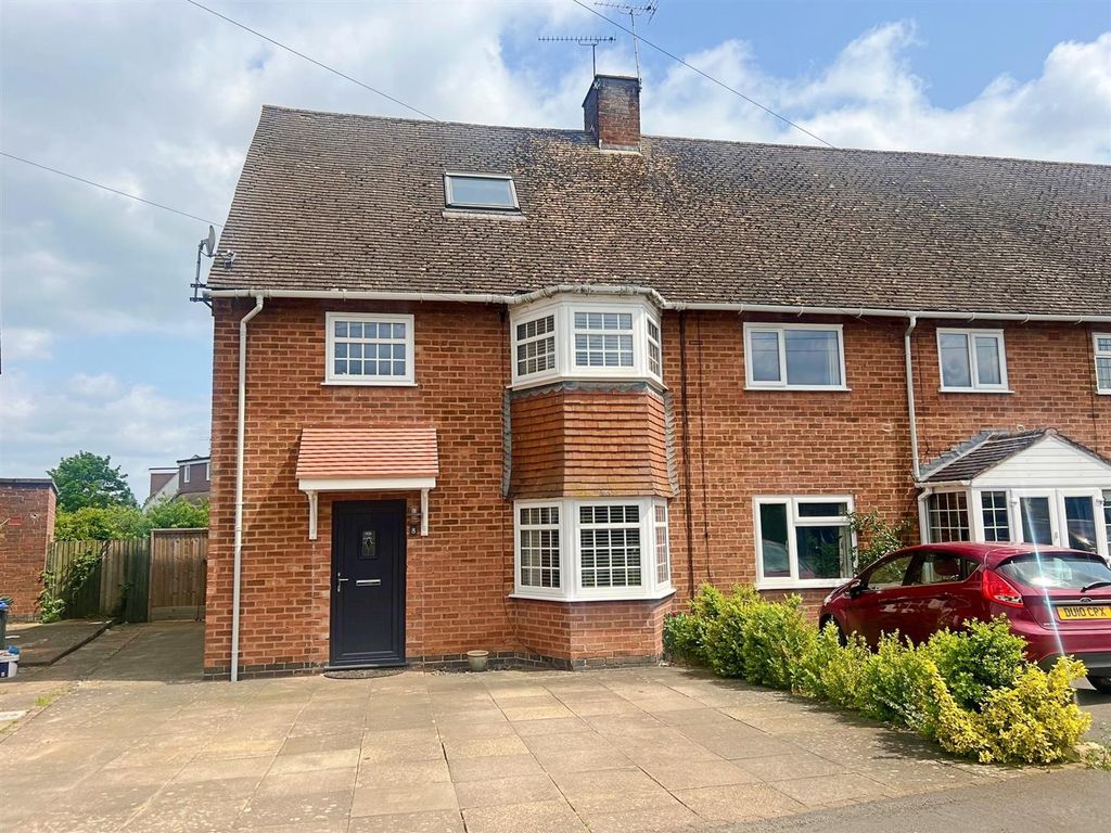 4 bed property for sale in Beauchamp Road, Kenilworth CV8 Zoopla