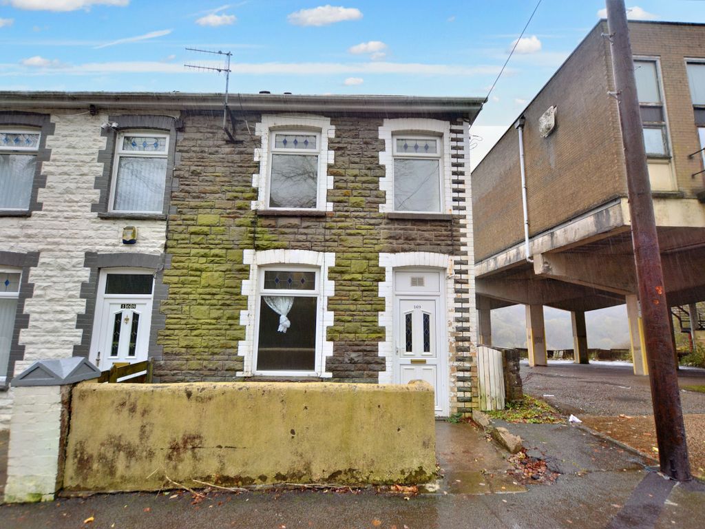 3 bed terraced house to rent in Brithweunydd Road, Trealaw, Rhonnda