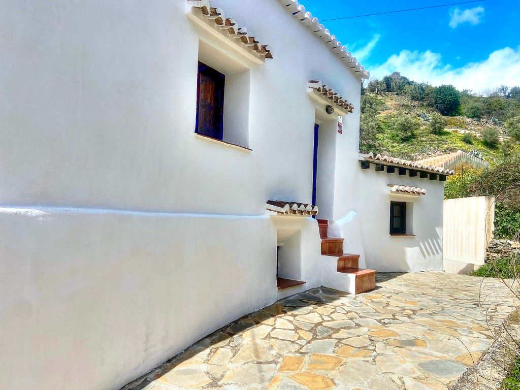 3 bed property for sale in Spain, Málaga, Salares, £109,351 Zoopla