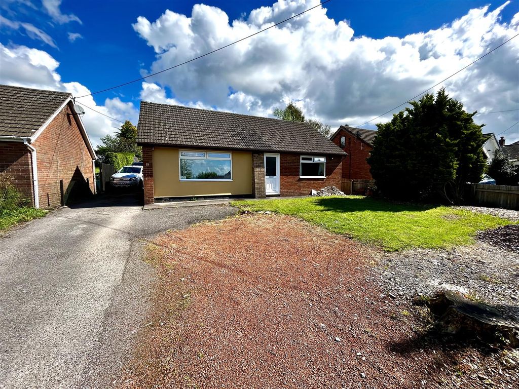 3 bed bungalow for sale in Coalway Road, Coalway, Coleford GL16 Zoopla