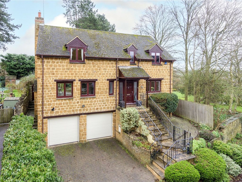 4 bed detached house for sale in Hogg End, Chipping Warden, Banbury