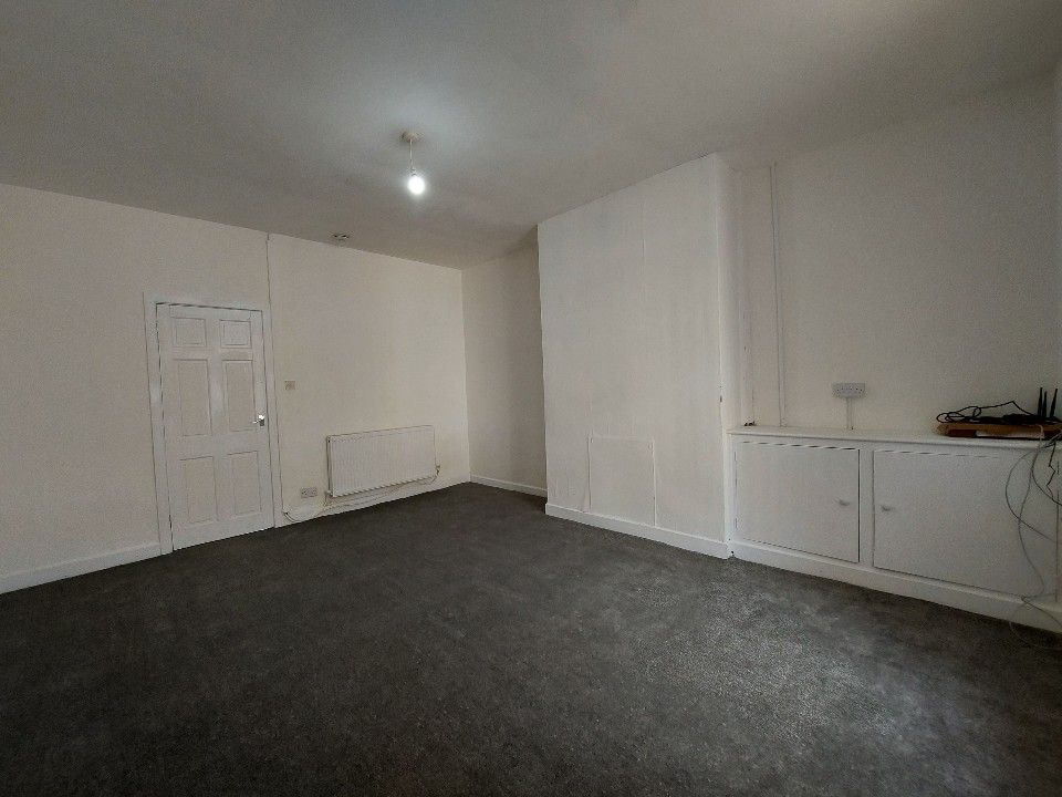 2 bed terraced house to rent in Pine Street, Burnley BB11 Zoopla