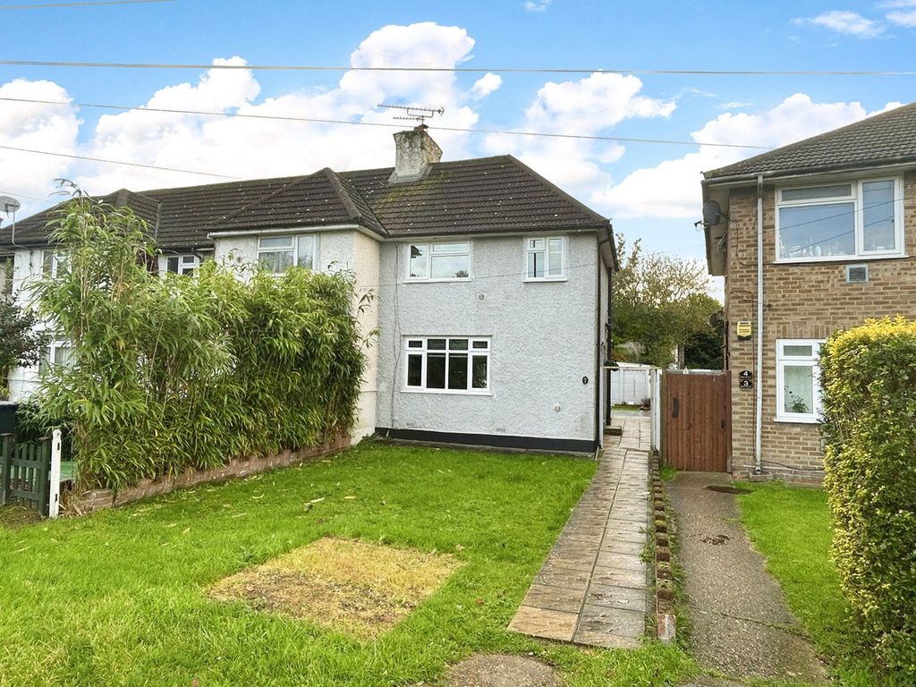 2 bed semidetached house to rent in Elbow Meadow, Old Bath Road