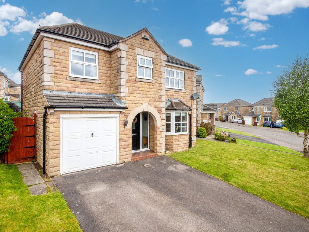4 bed detached house for sale in Meadowcroft, Honley, Holmfirth HD9