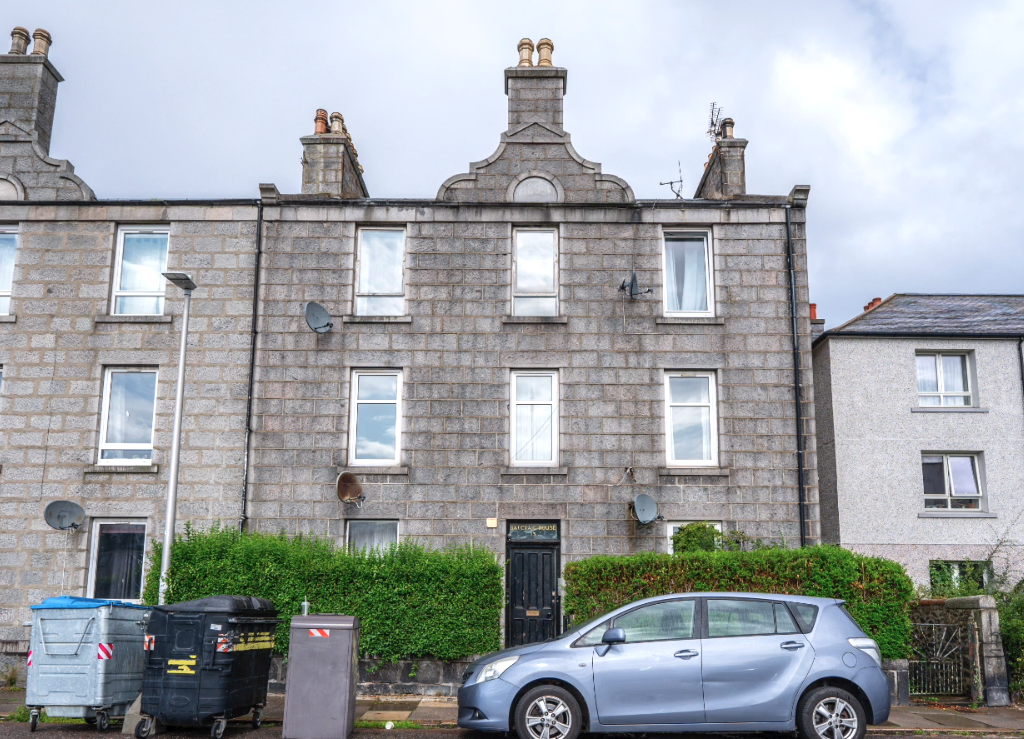 Studio for sale in Elmbank Terrace, Aberdeen, Aberdeenshire AB24, £
