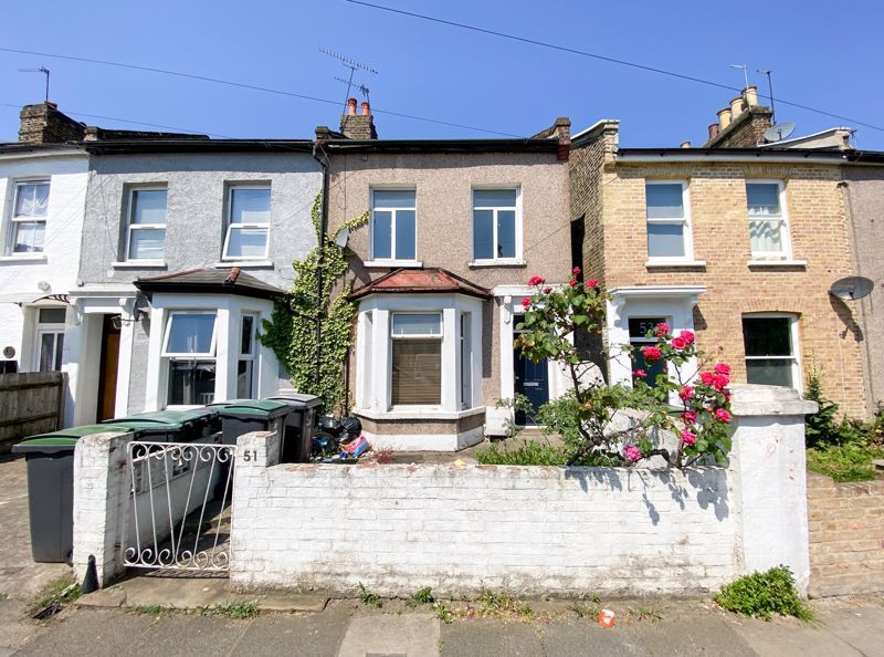 2 bed end terrace house for sale in Avenue Road, London N15 Zoopla