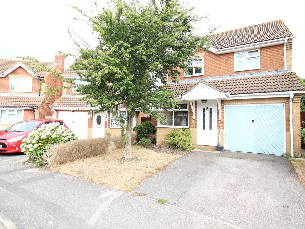 3 bed detached house for sale in Fieldhouse Drive, LeeOnTheSolent