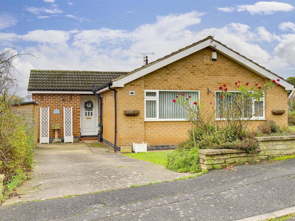 3 bed detached bungalow for sale in Olive Grove, Burton Joyce