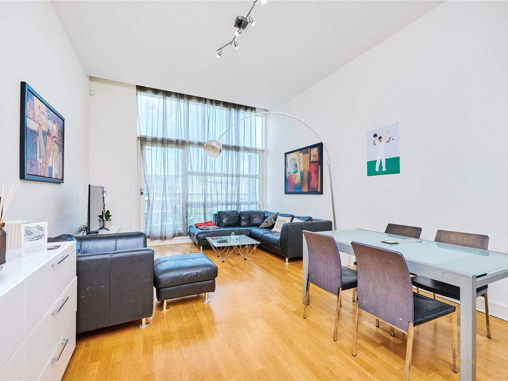 2 bed flat for sale in Howard Building, Chelsea Bridge Wharf, London