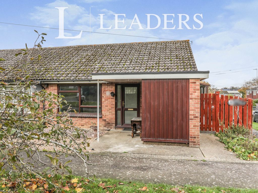 2 bed bungalow to rent in Carlton Road, Kelsale, Saxmundham IP17, £900