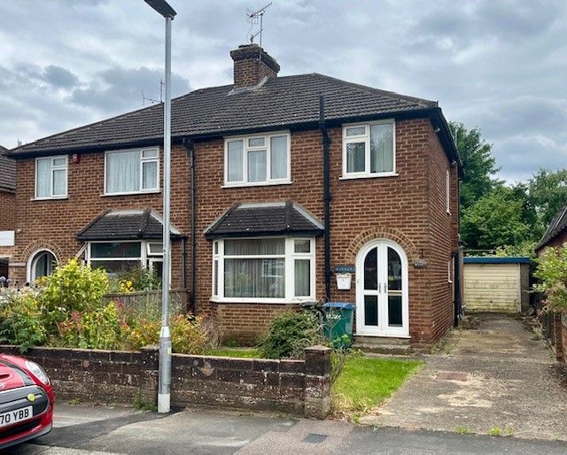 3 bed semidetached house for sale in First Avenue, Garston, Watford