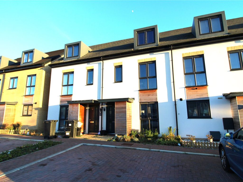 3 bed terraced house for sale in Crampton Road, Swindon, Wiltshire SN3