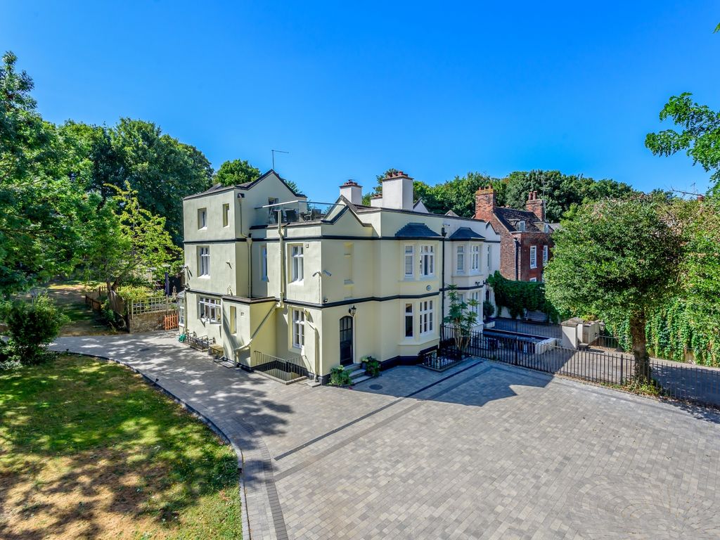 4 bed semidetached house for sale in Ingress Park, Greenhithe DA9 Zoopla