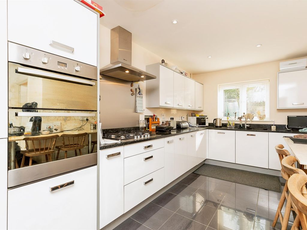 Silk Close, Buckingham MK18  