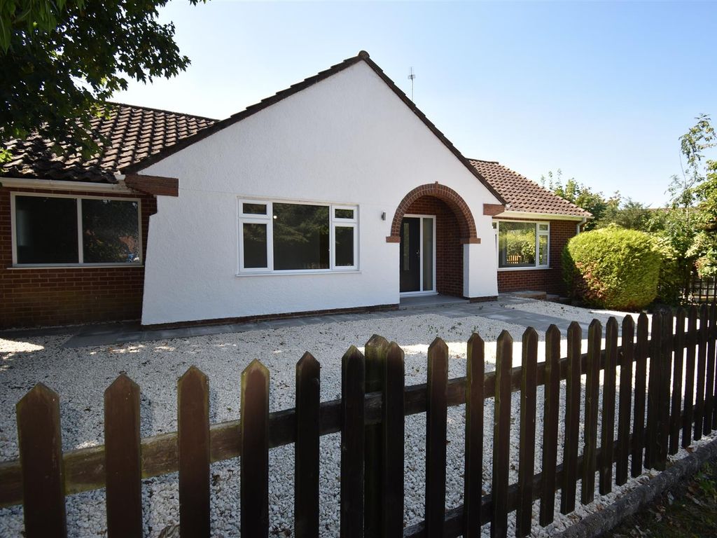 2 bed detached bungalow for sale in Browning Close, Daventry NN11 Zoopla