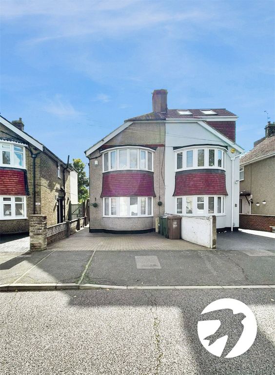 3 bed semidetached house to rent in Charmouth Road, Welling, Kent DA16