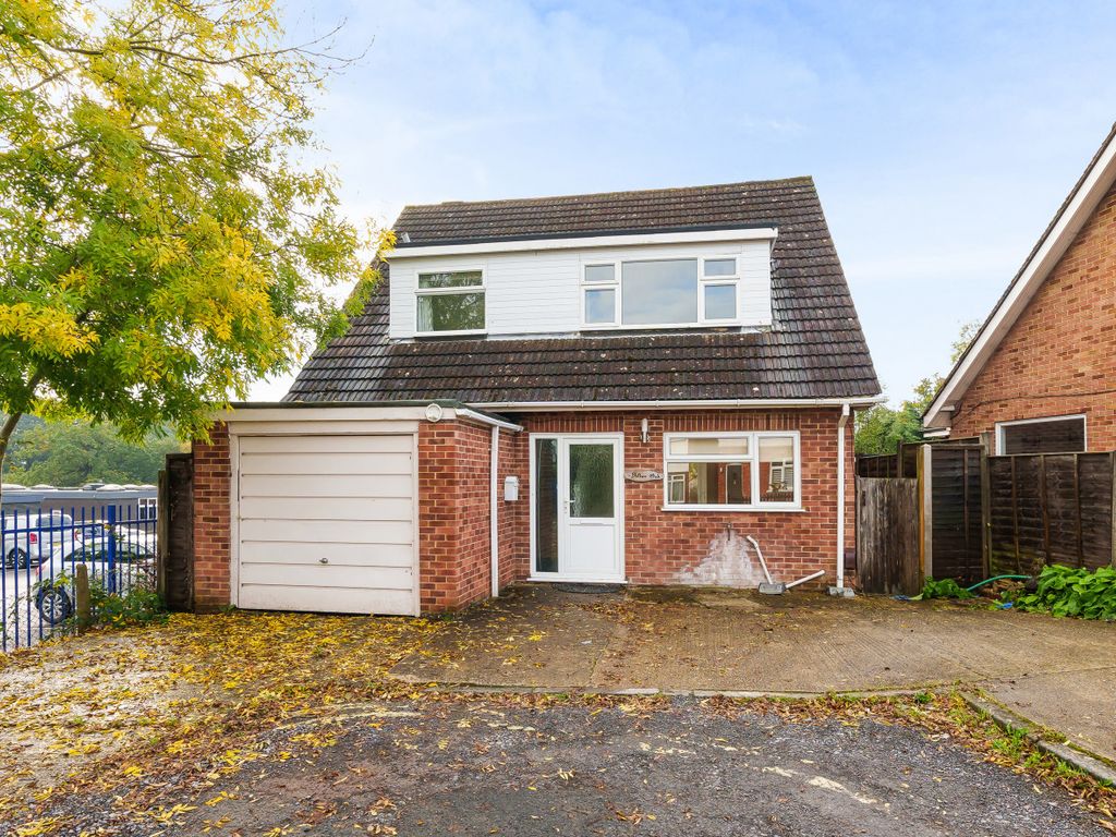 4 bed detached house for sale in Hale Reeds, Farnham, Surrey GU9, £