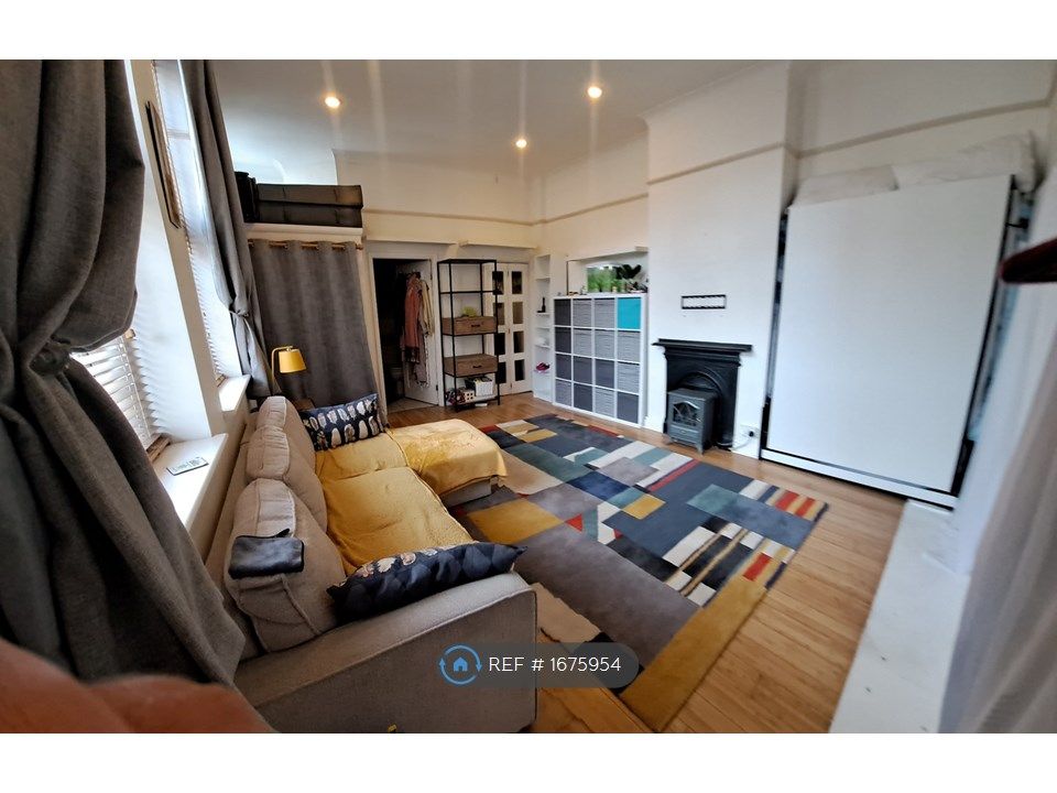 Studio to rent in Tottenham Lane, London N8 Zoopla
