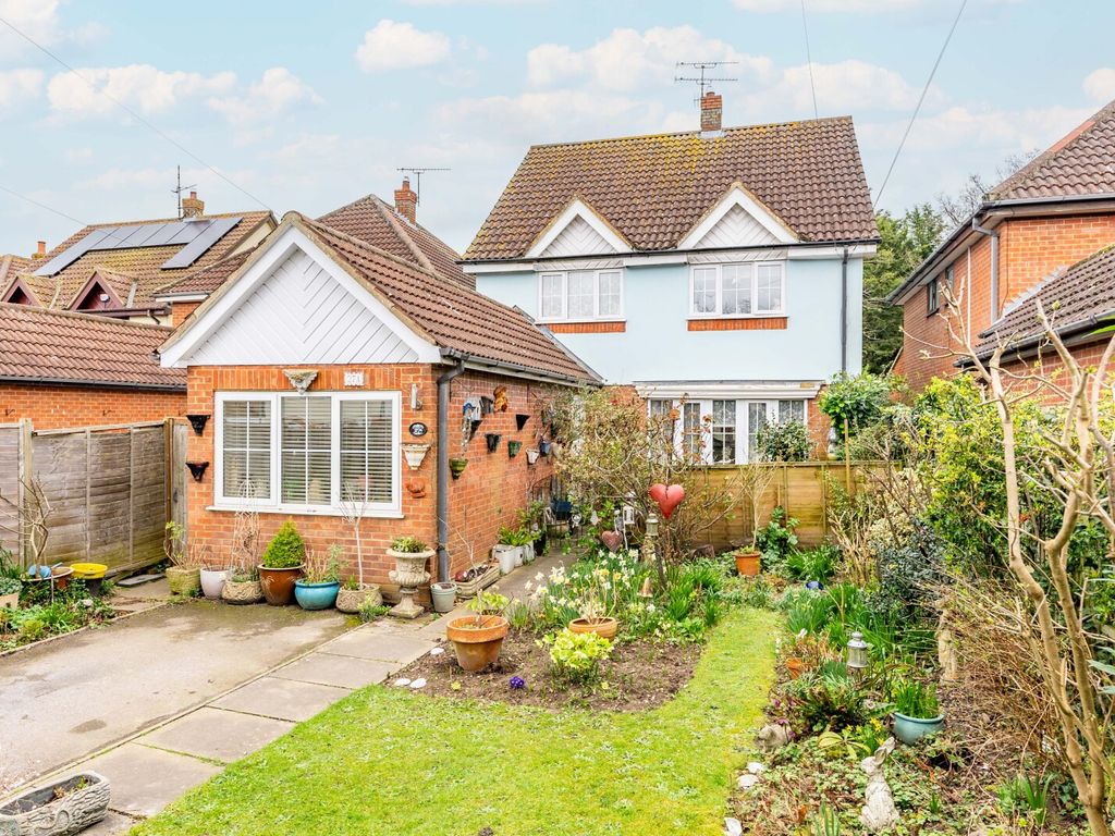 4 bed detached house for sale in Bullens Green Lane, Colney Heath, St