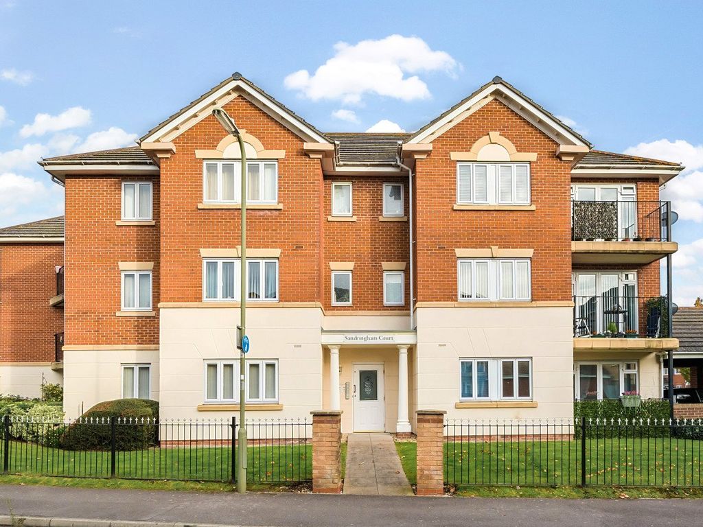 2 bed flat for sale in Heritage Way, Gosport PO12, £200,000 Zoopla